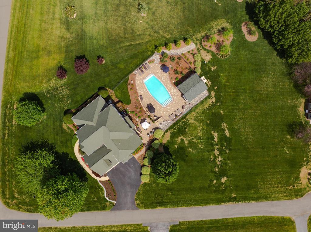 24570 SPRIGGS COURT