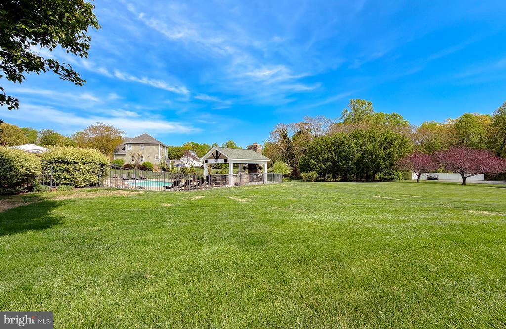 24570 SPRIGGS COURT