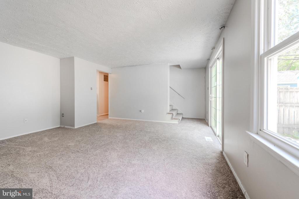 20835 HARLEQUIN LANE