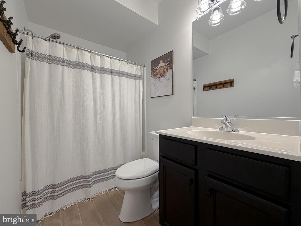 23333 DIANTHUS WAY