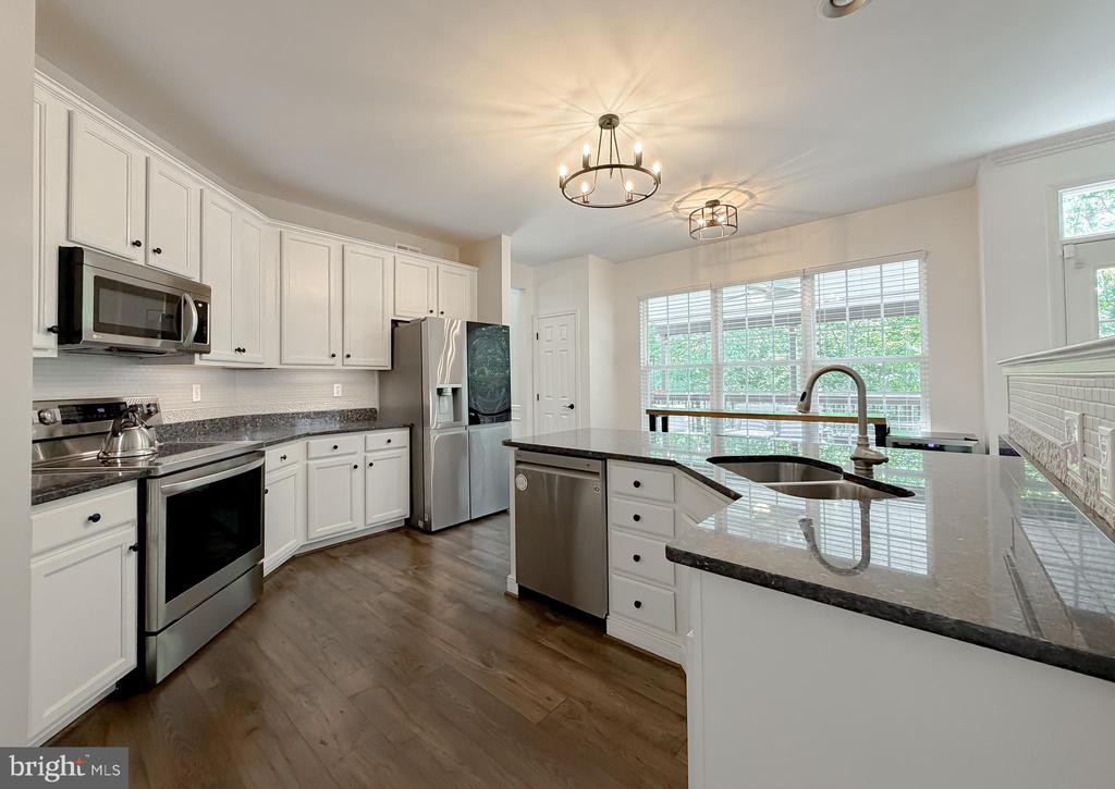 23333 DIANTHUS WAY