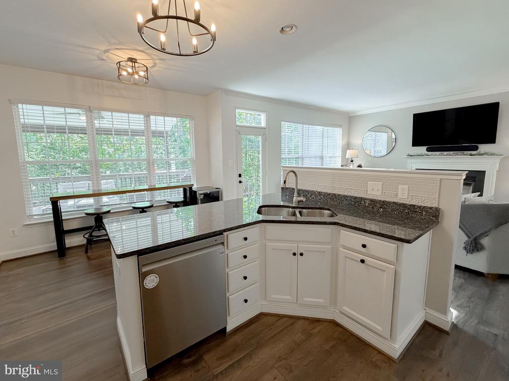 23333 DIANTHUS WAY