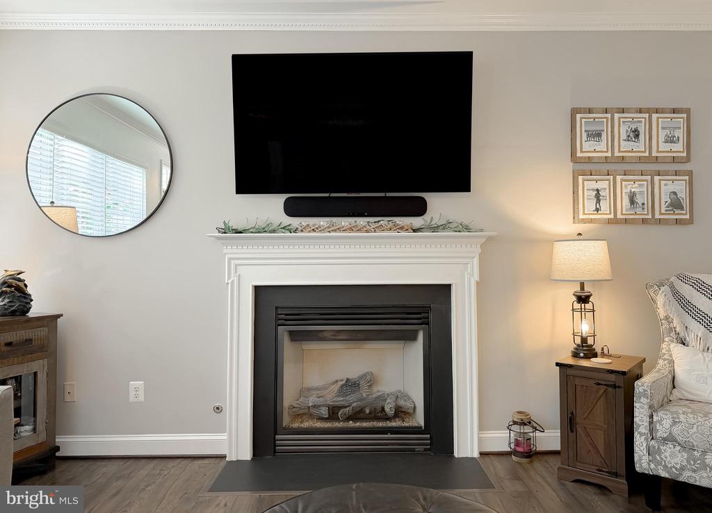 23333 DIANTHUS WAY