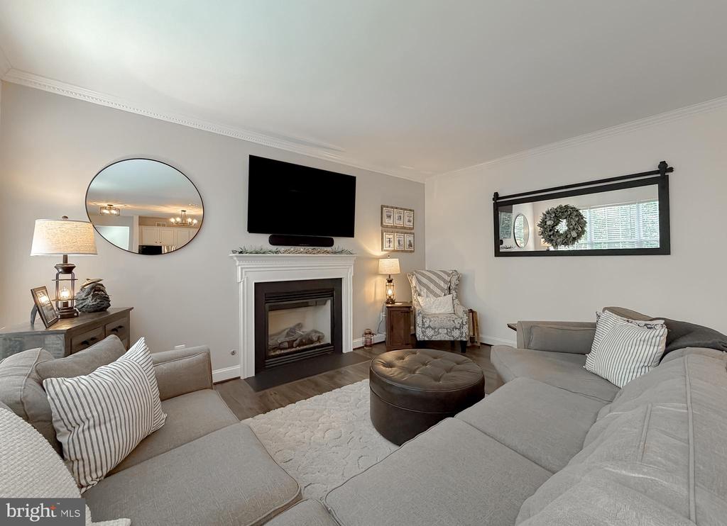23333 DIANTHUS WAY