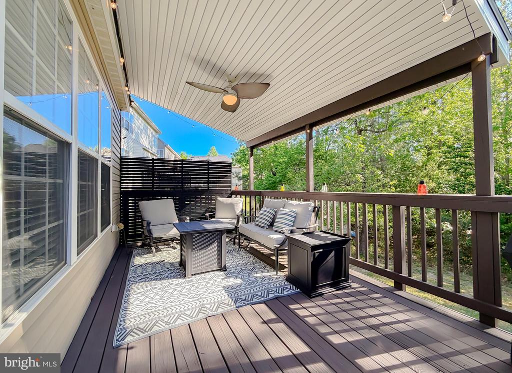 23333 DIANTHUS WAY