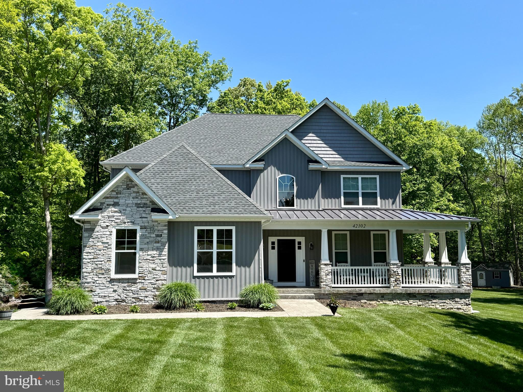 42102 WOODY LANE
