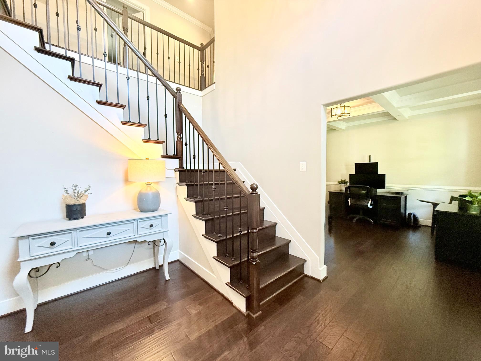 42102 WOODY LANE