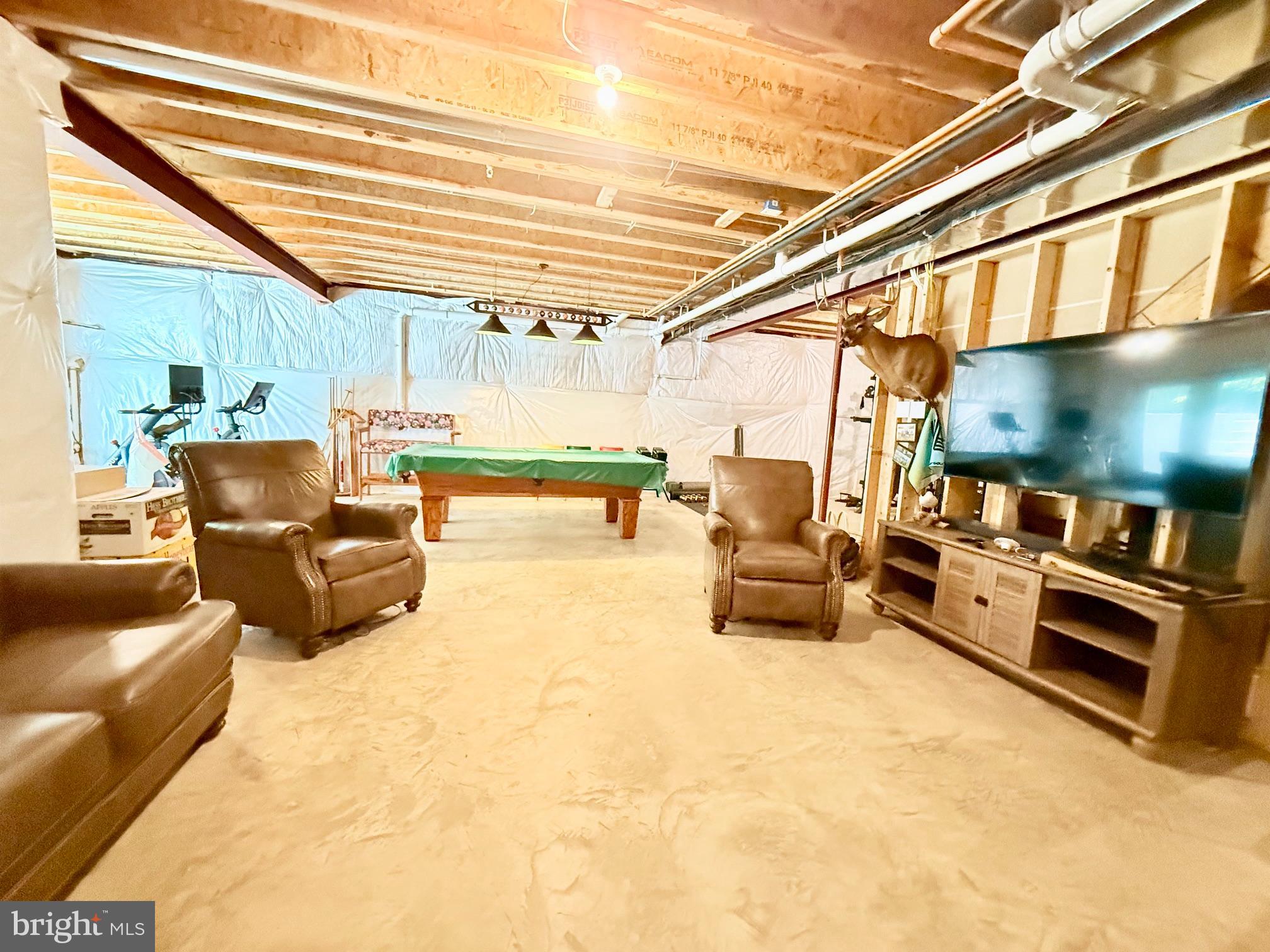 42102 WOODY LANE