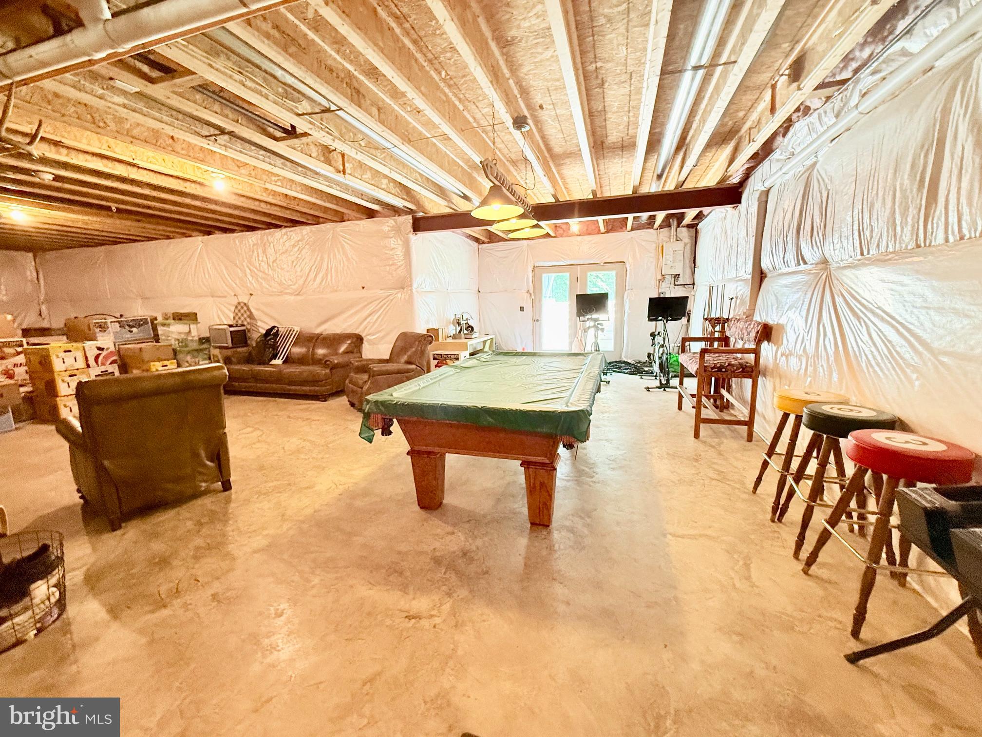 42102 WOODY LANE