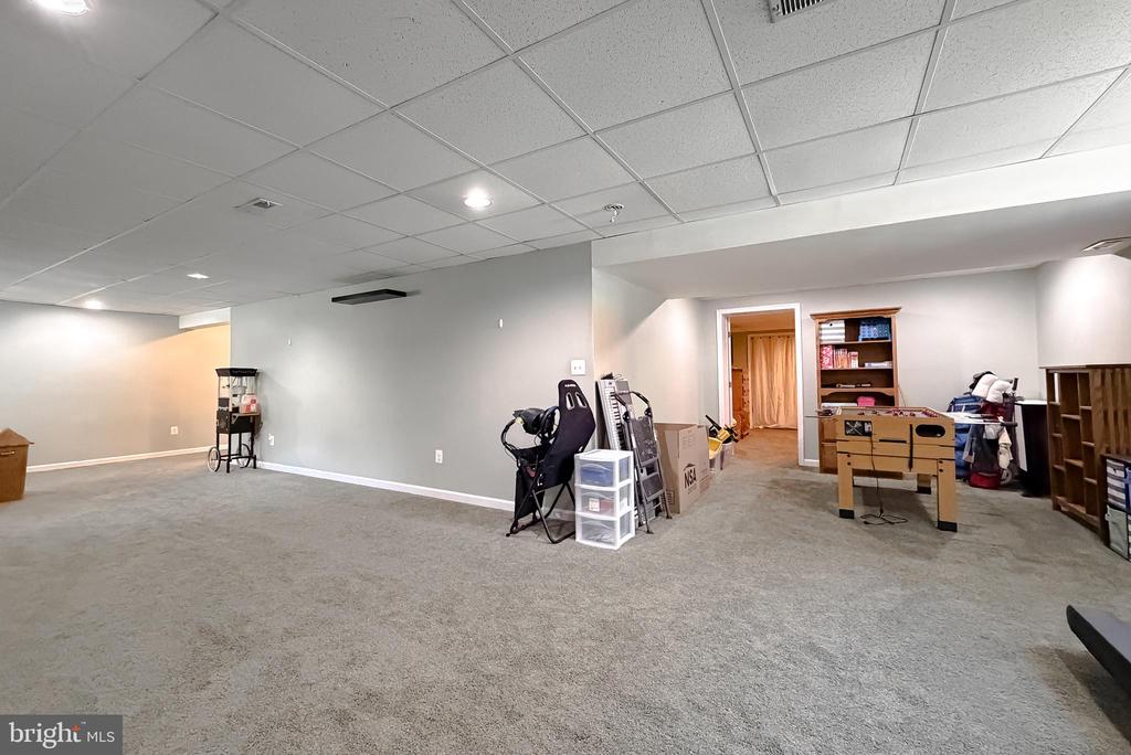 21737 PINEHURST COURT