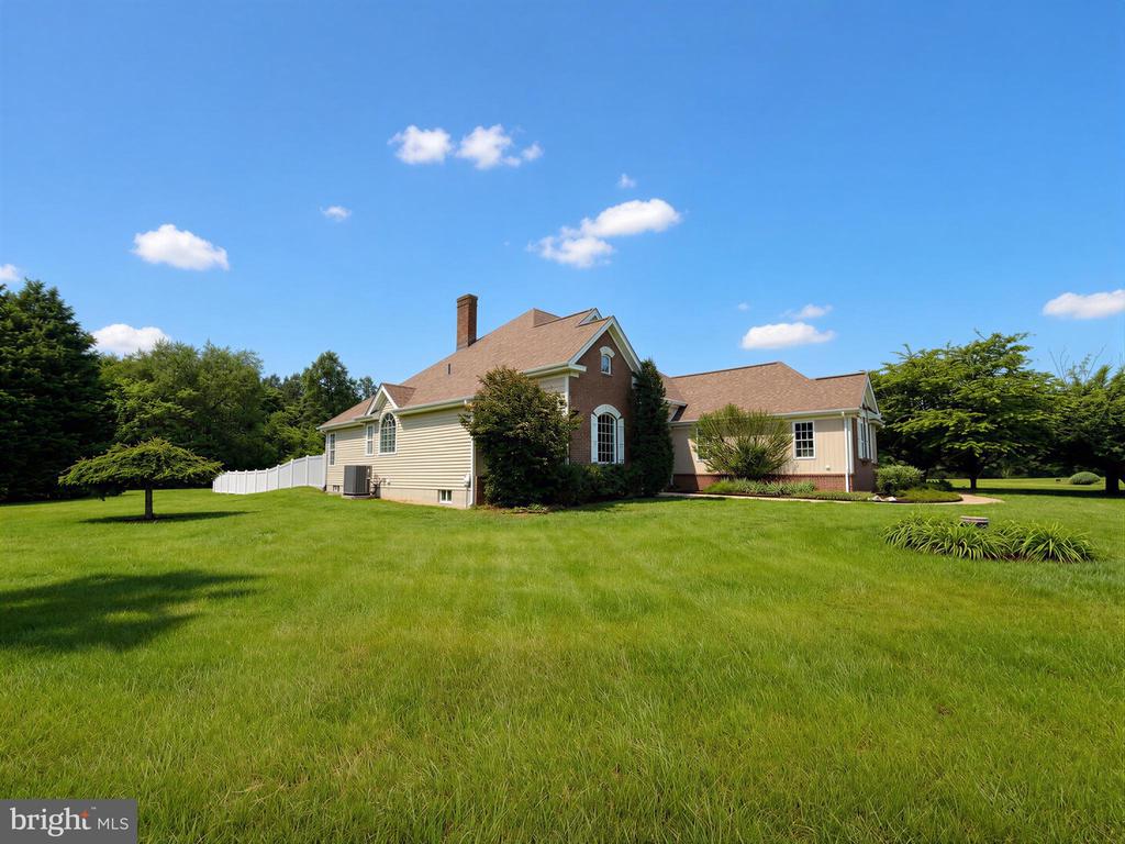 47805 KITTAMAQUUND LANE