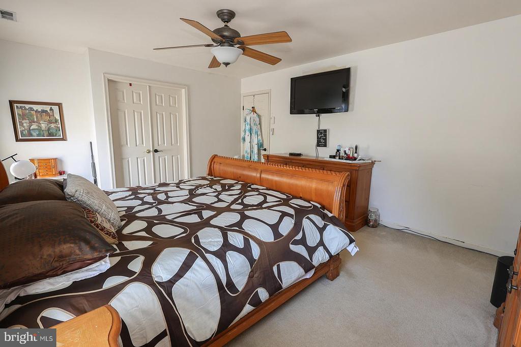 45525 SUNFLOWER STREET