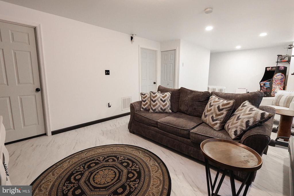 45525 SUNFLOWER STREET