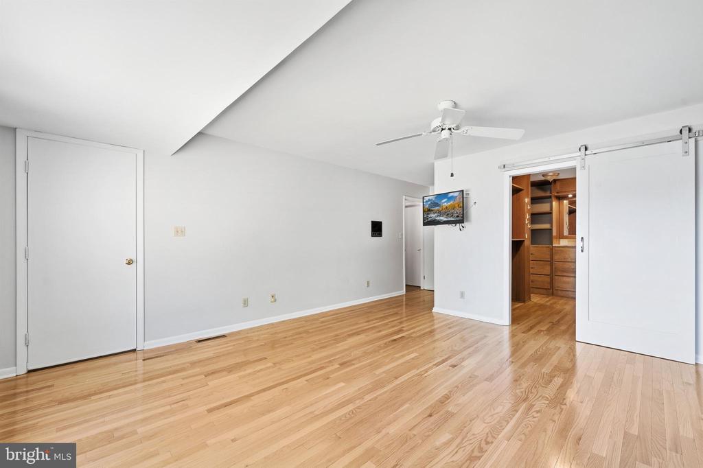 18040 SHIPPING POINT ROAD