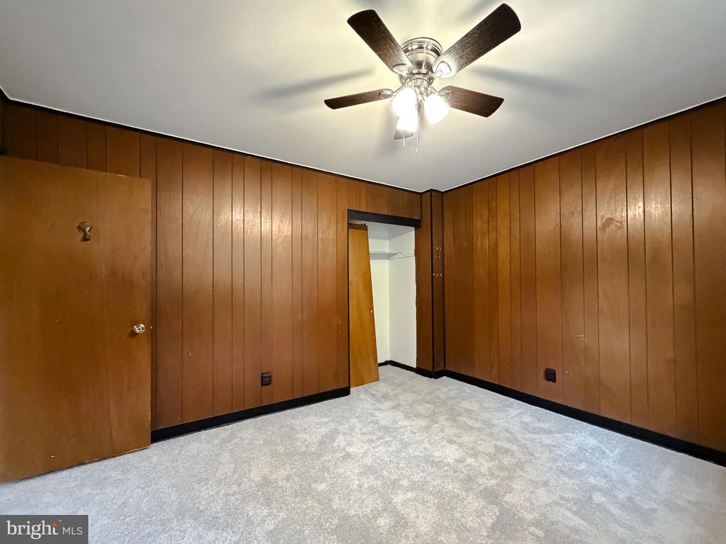 21415 WILLIAMS DRIVE