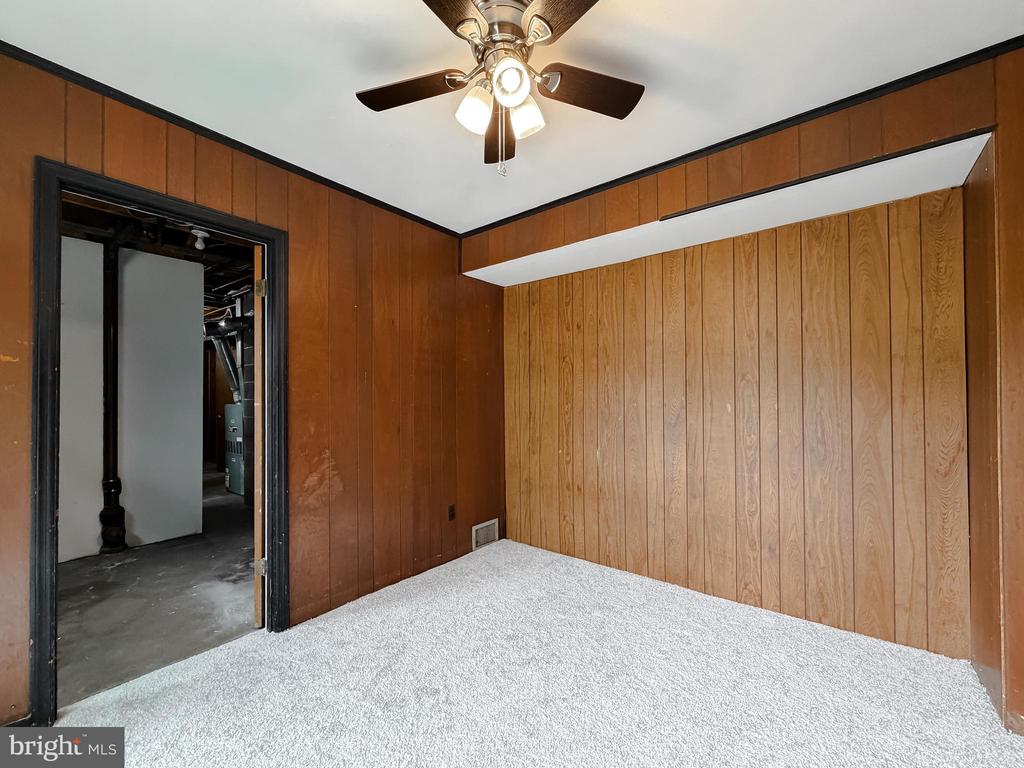 21415 WILLIAMS DRIVE