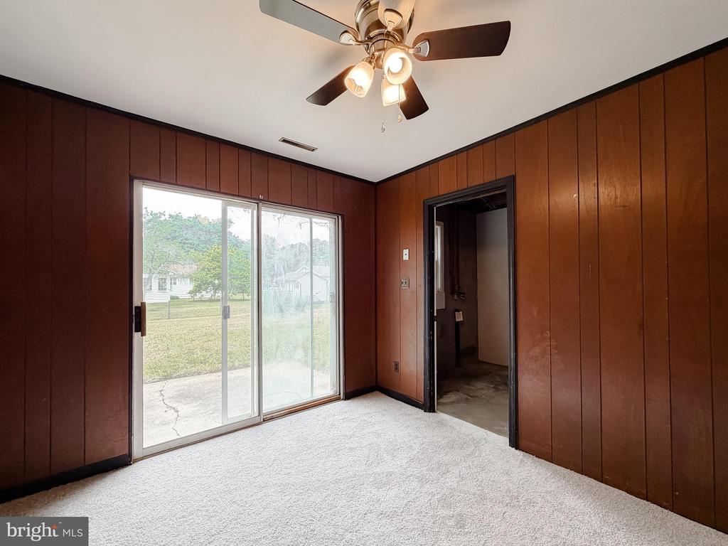 21415 WILLIAMS DRIVE