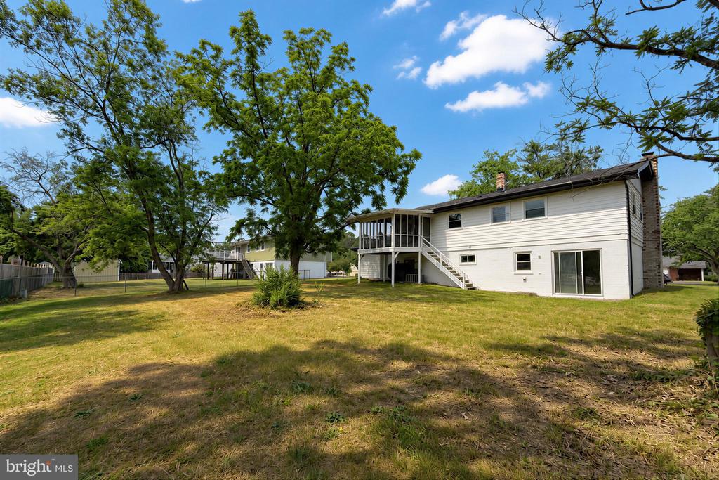 21415 WILLIAMS DRIVE