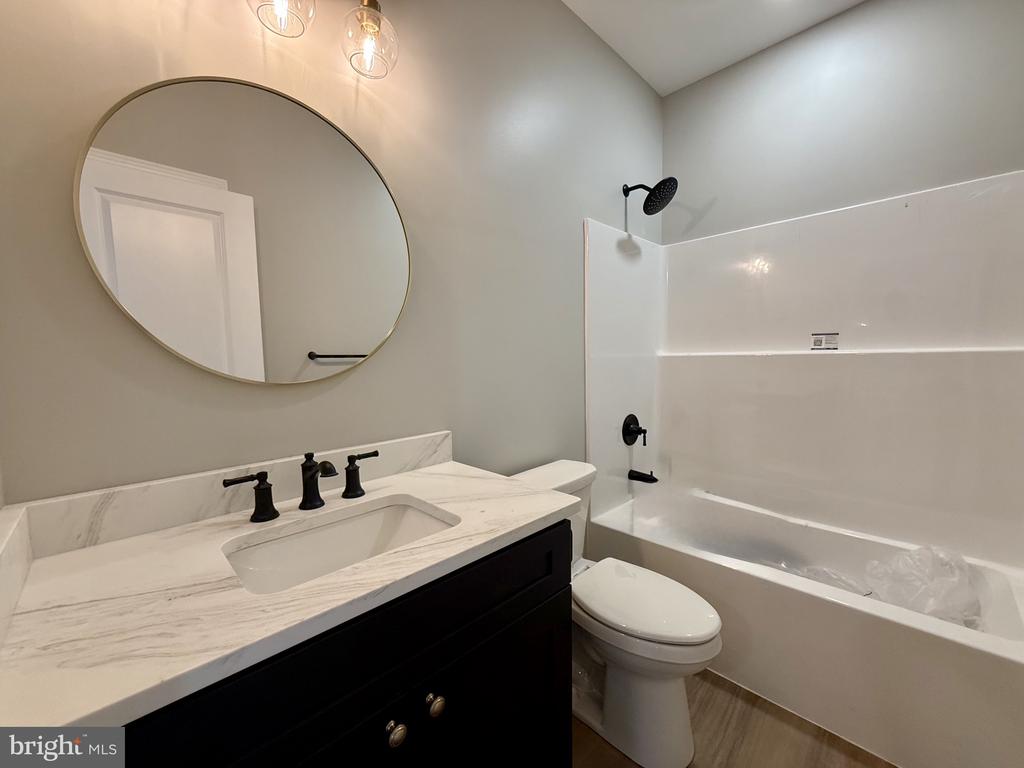 17480 LIGHTHOUSE COMMONS DRIVE
