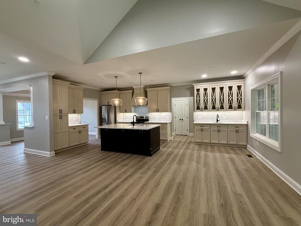 17480 LIGHTHOUSE COMMONS DRIVE