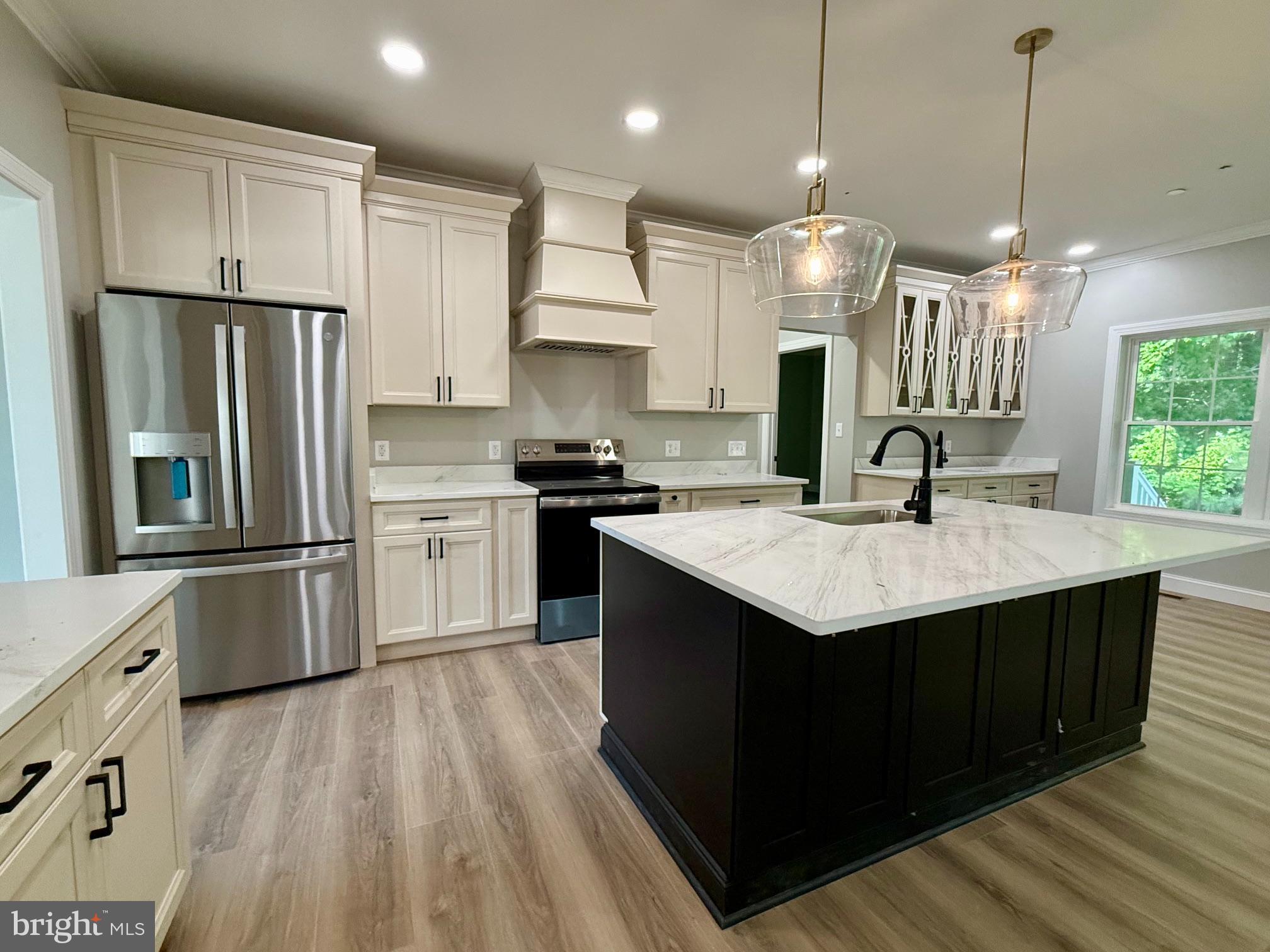 17480 LIGHTHOUSE COMMONS DRIVE