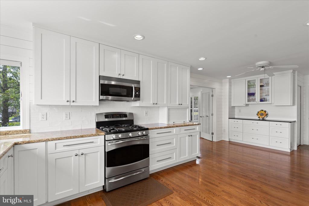 24818 HALF PONE POINT ROAD