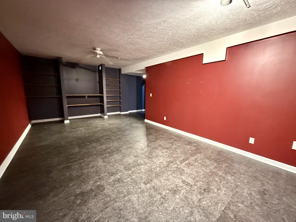40582 PORT PLACE