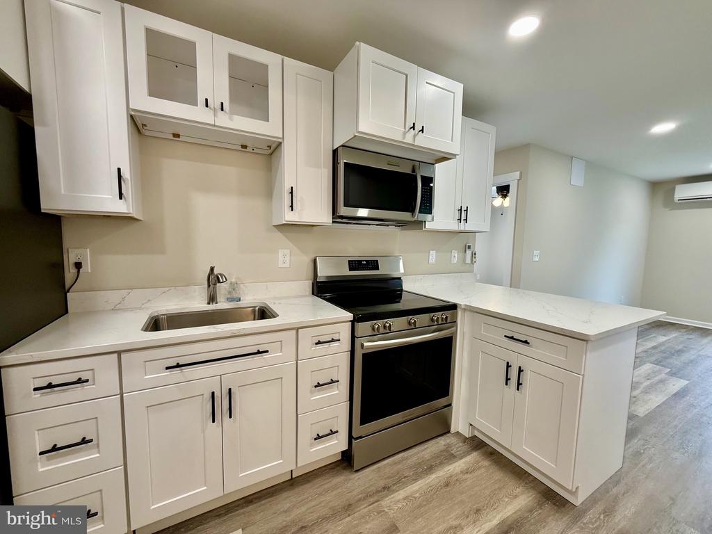44845 DOT BANAGAN LANE Unit: GARAGE APT