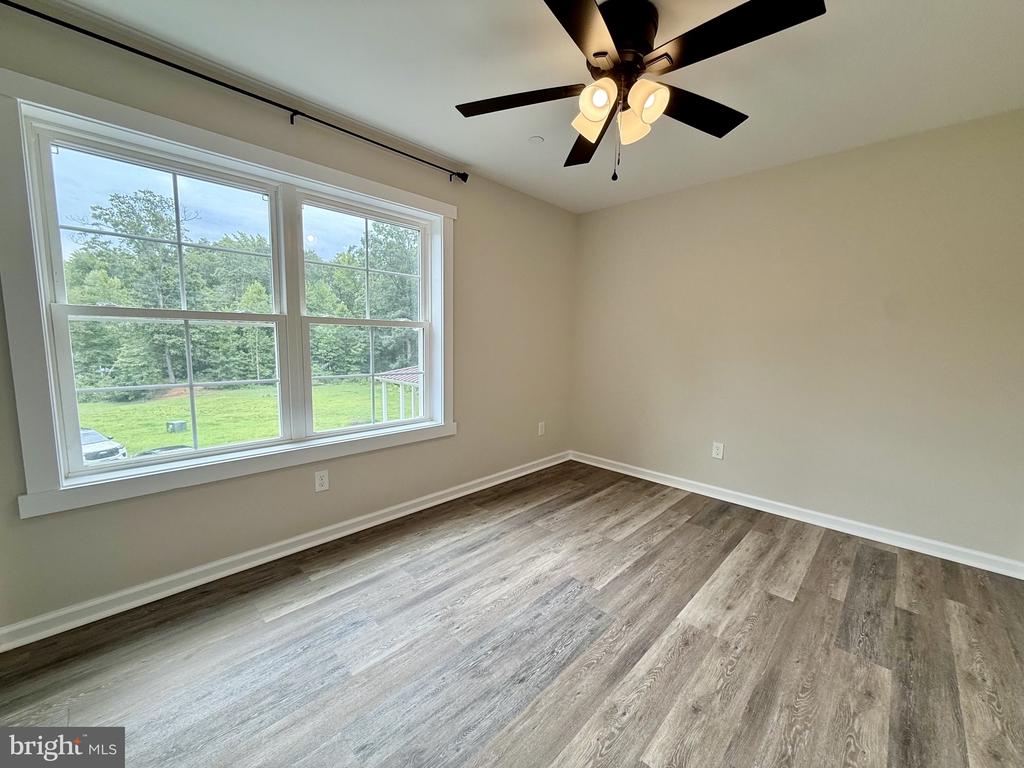 44845 DOT BANAGAN LANE Unit: GARAGE APT