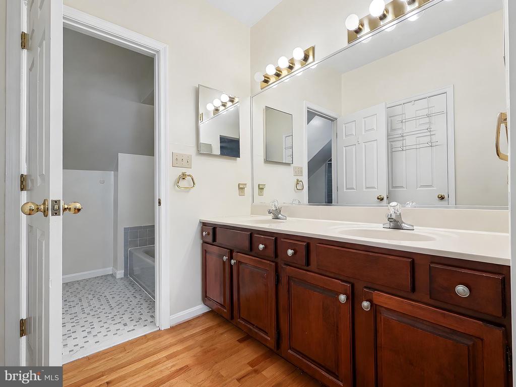 40579 PORT PLACE