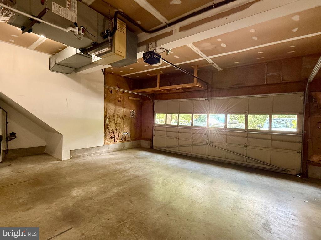 23124 AUTUMN LEAF WAY