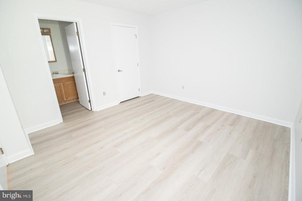 44792 LOCUST RIDGE COURT Unit: 850