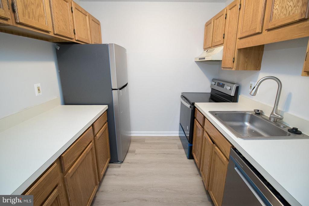 44792 LOCUST RIDGE COURT Unit: 850