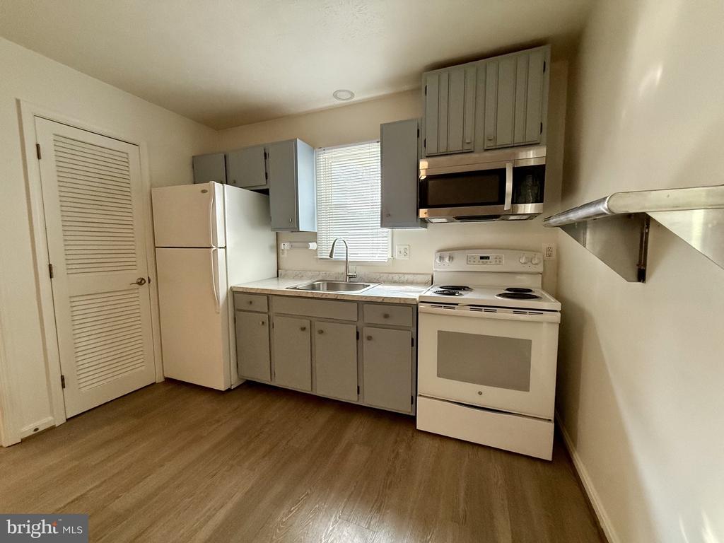 23970 MAYPOLE ROAD Unit: E