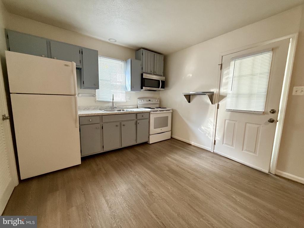 23970 MAYPOLE ROAD Unit: E