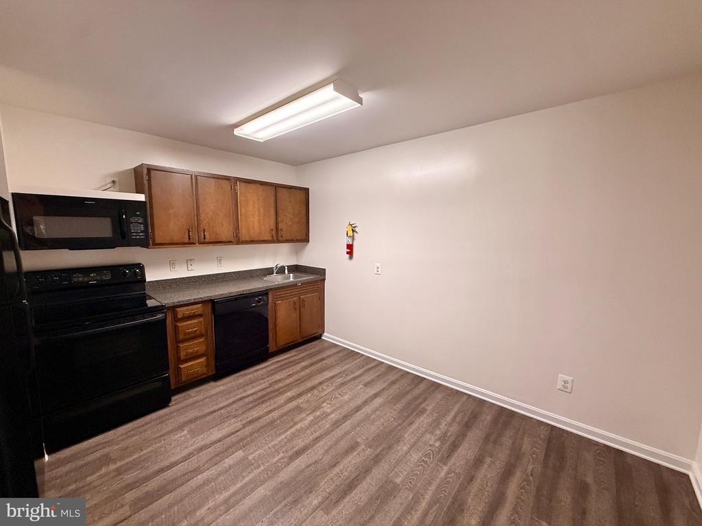 22665 VAN WERT LANE Unit: APT