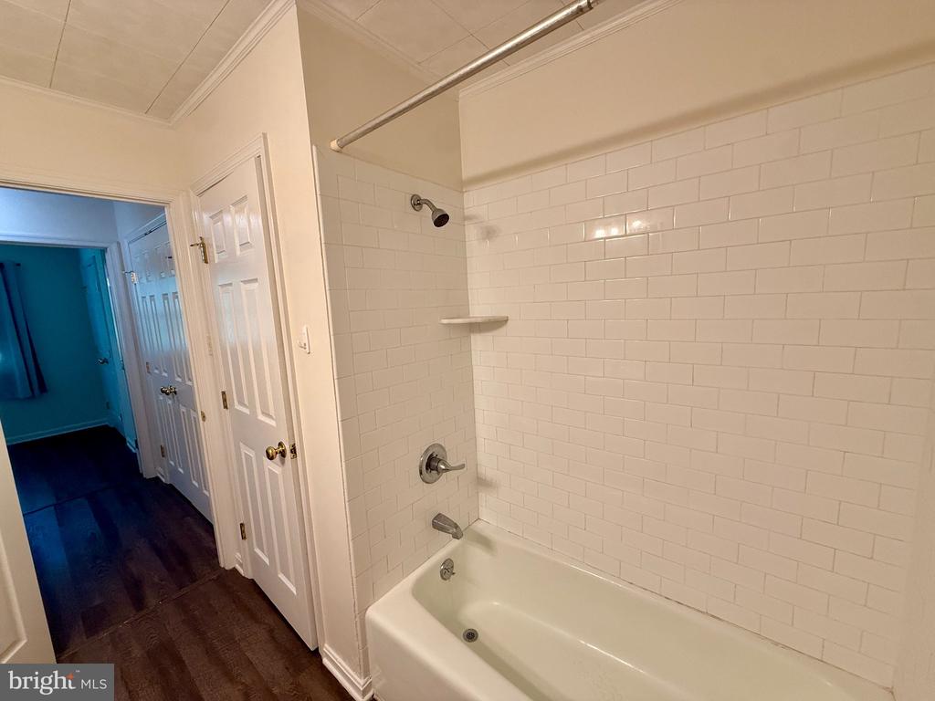 22665 VAN WERT LANE Unit: APT