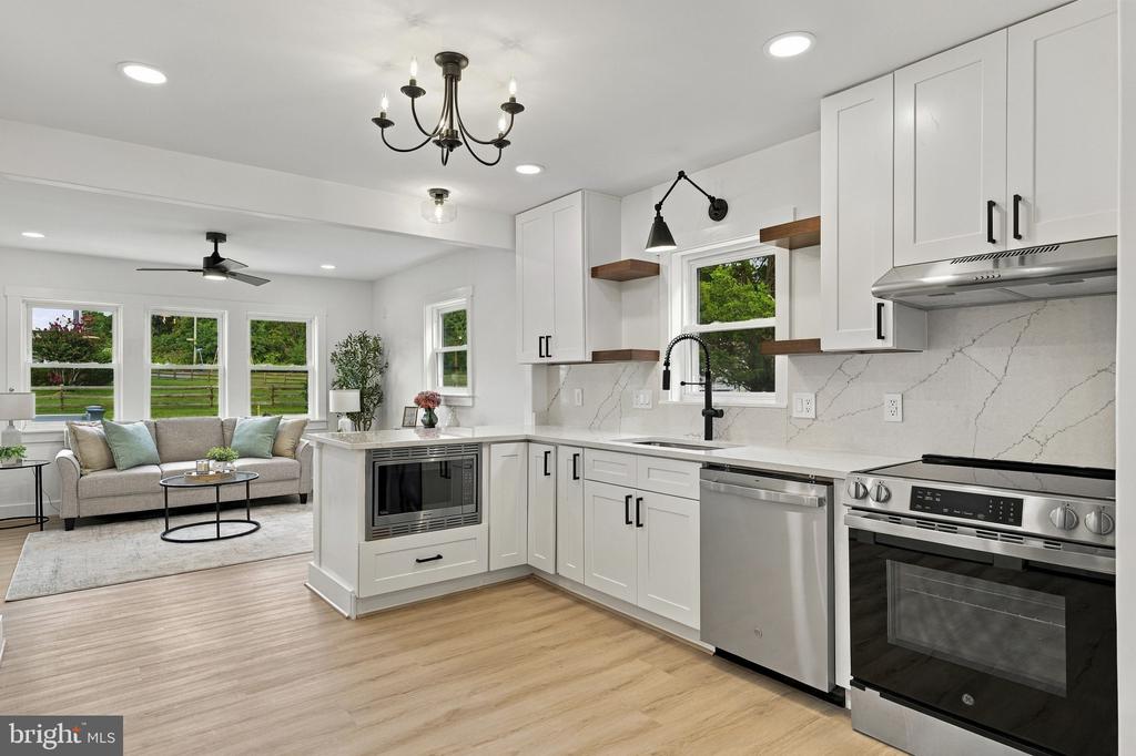 36847 SANDY LANE