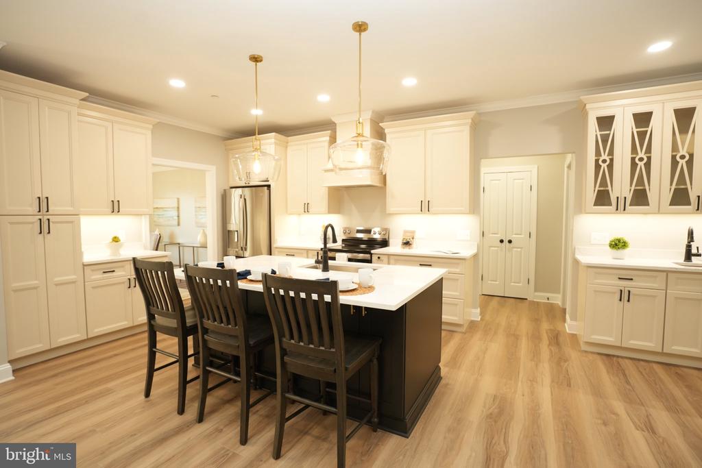 17480 LIGHTHOUSE COMMONS DRIVE
