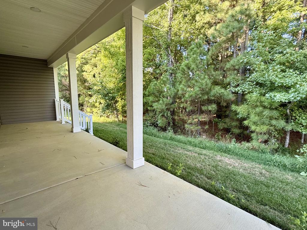 17480 LIGHTHOUSE COMMONS DRIVE