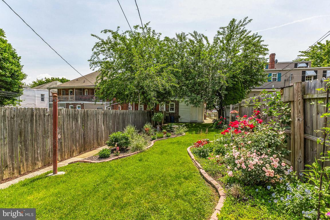 205 Westside AVENUE
