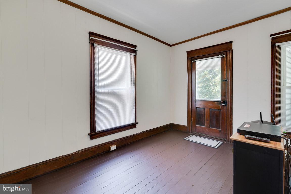 205 Westside AVENUE