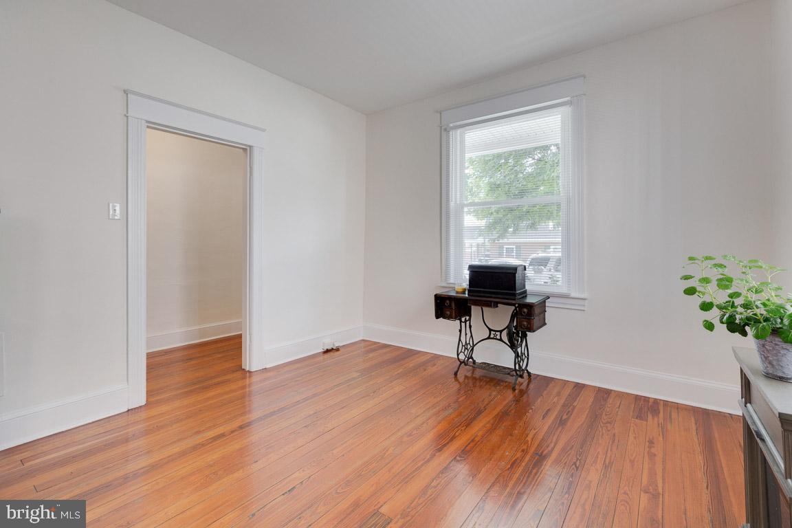 205 Westside AVENUE