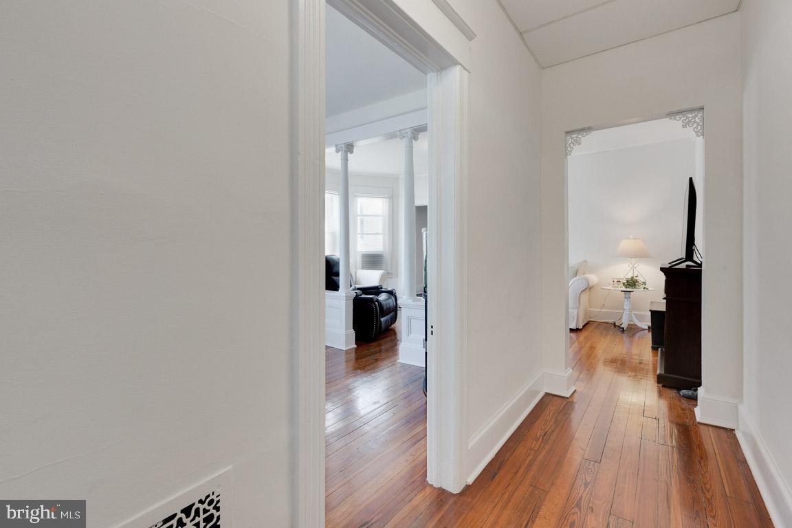 205 Westside AVENUE