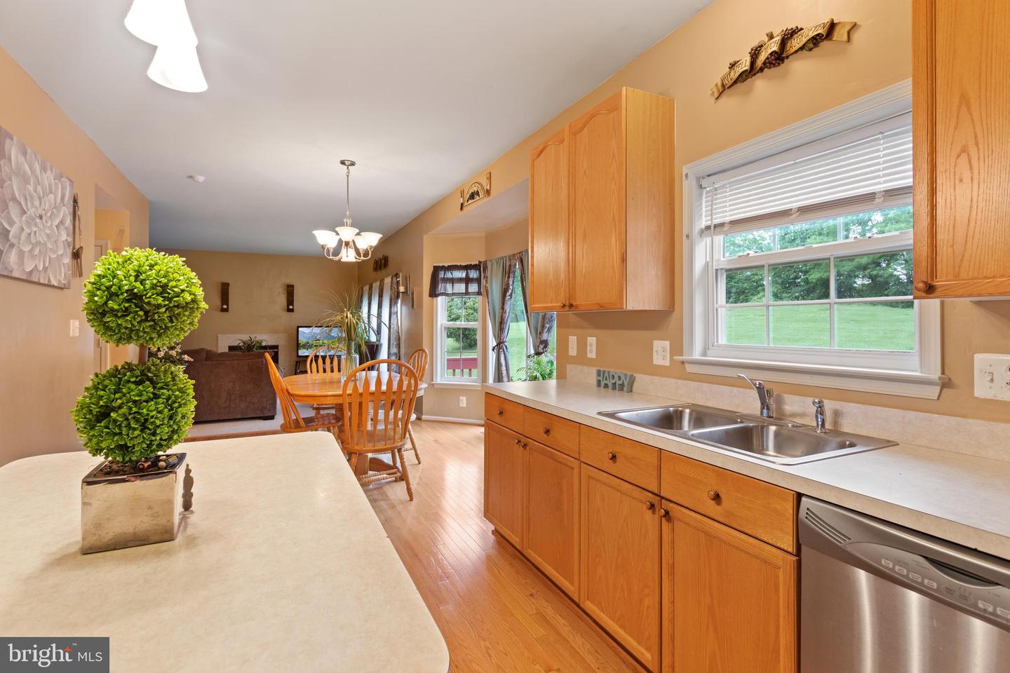 10006 Rider COURT