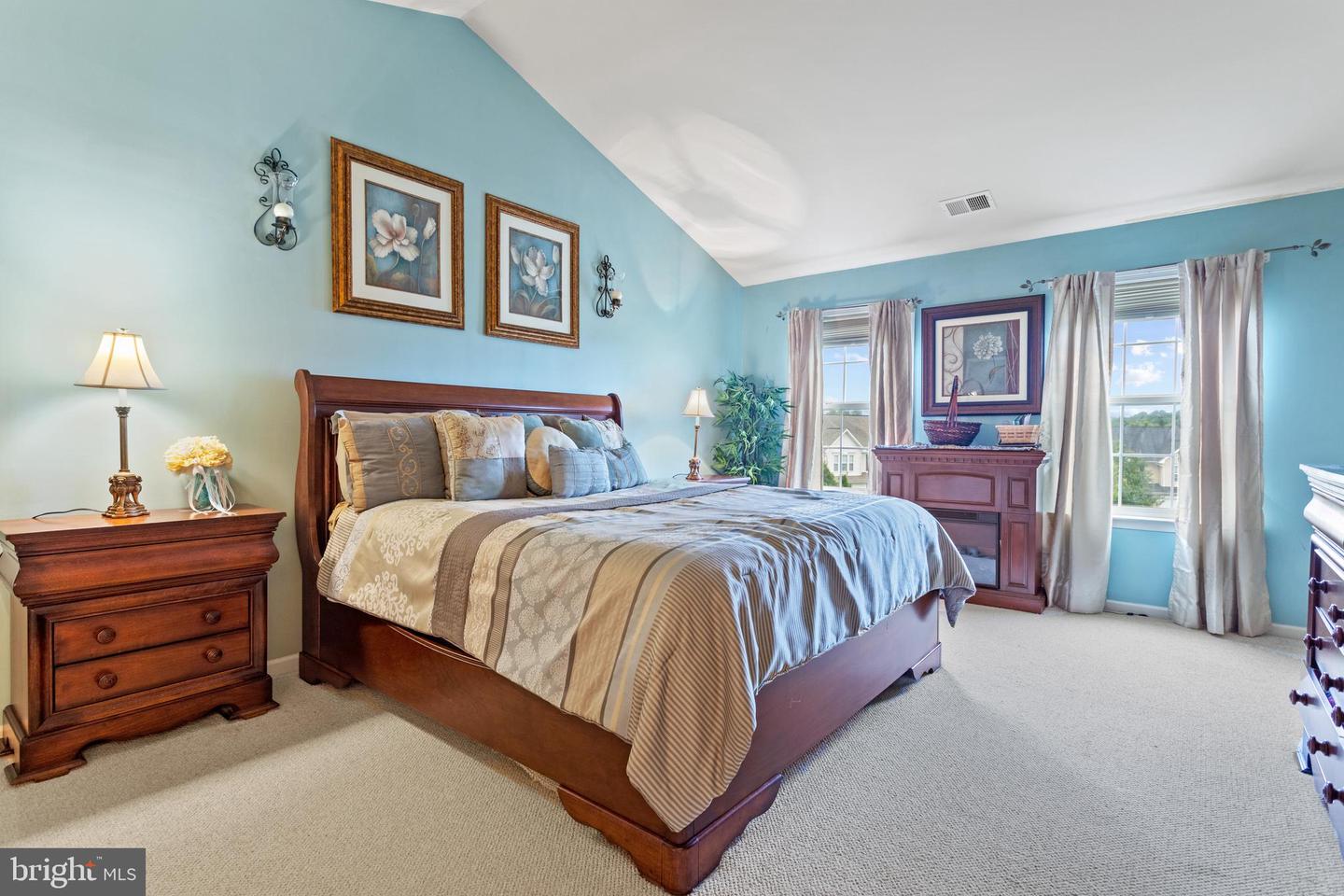 10006 Rider COURT