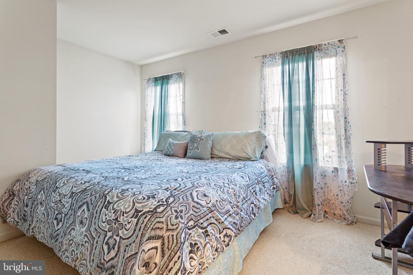 10006 Rider COURT