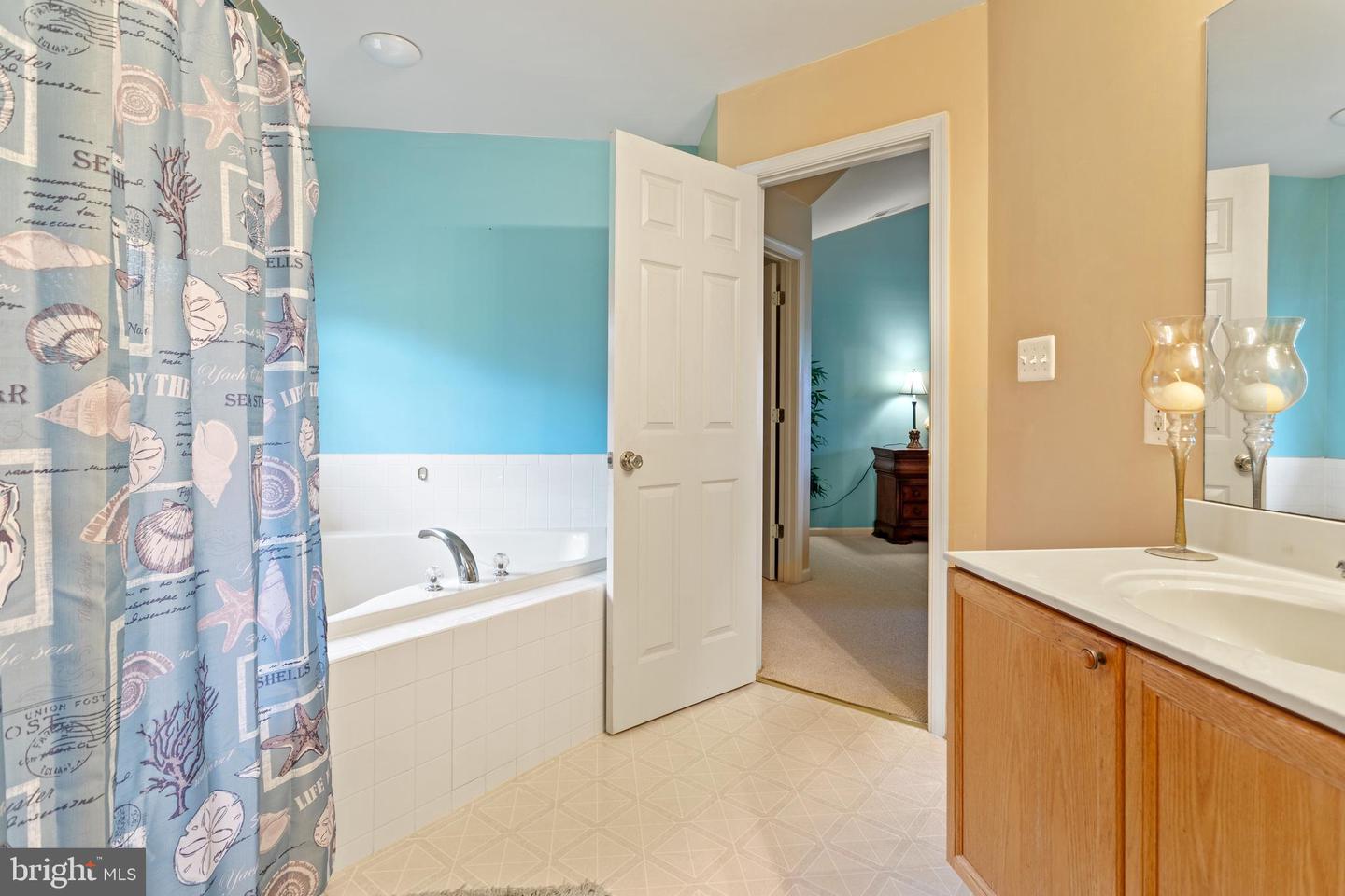 10006 Rider COURT