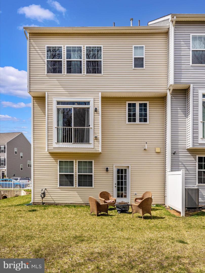 20219 Capital LANE