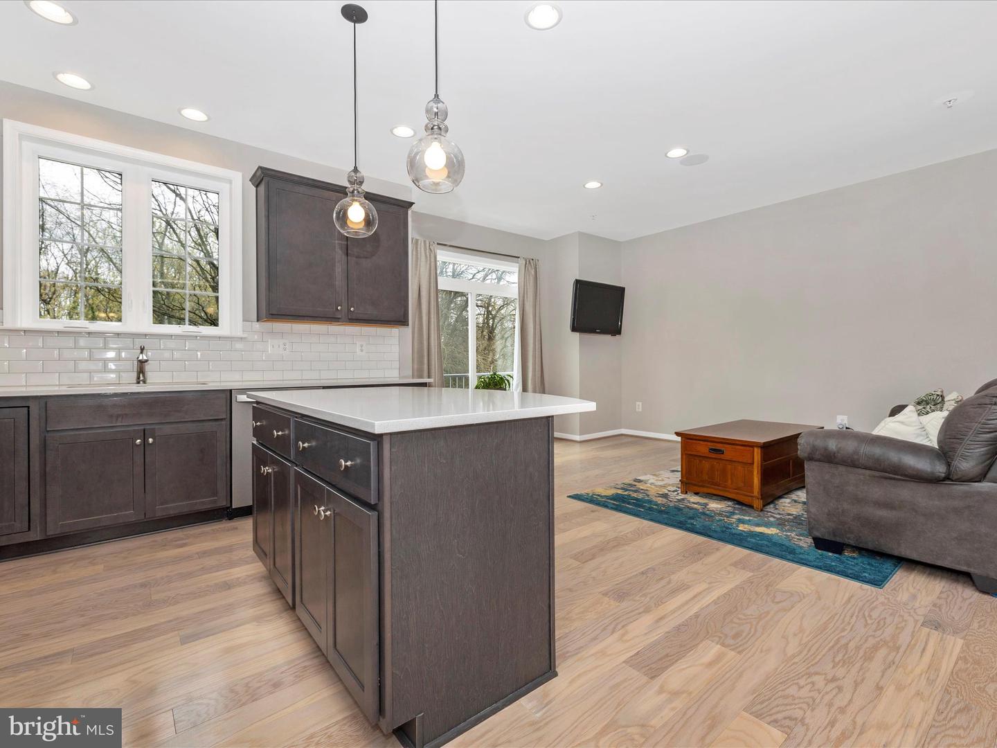 20219 Capital LANE